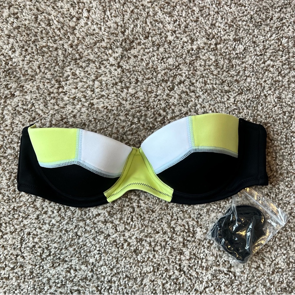 Victoria’s Secret Bikini Top